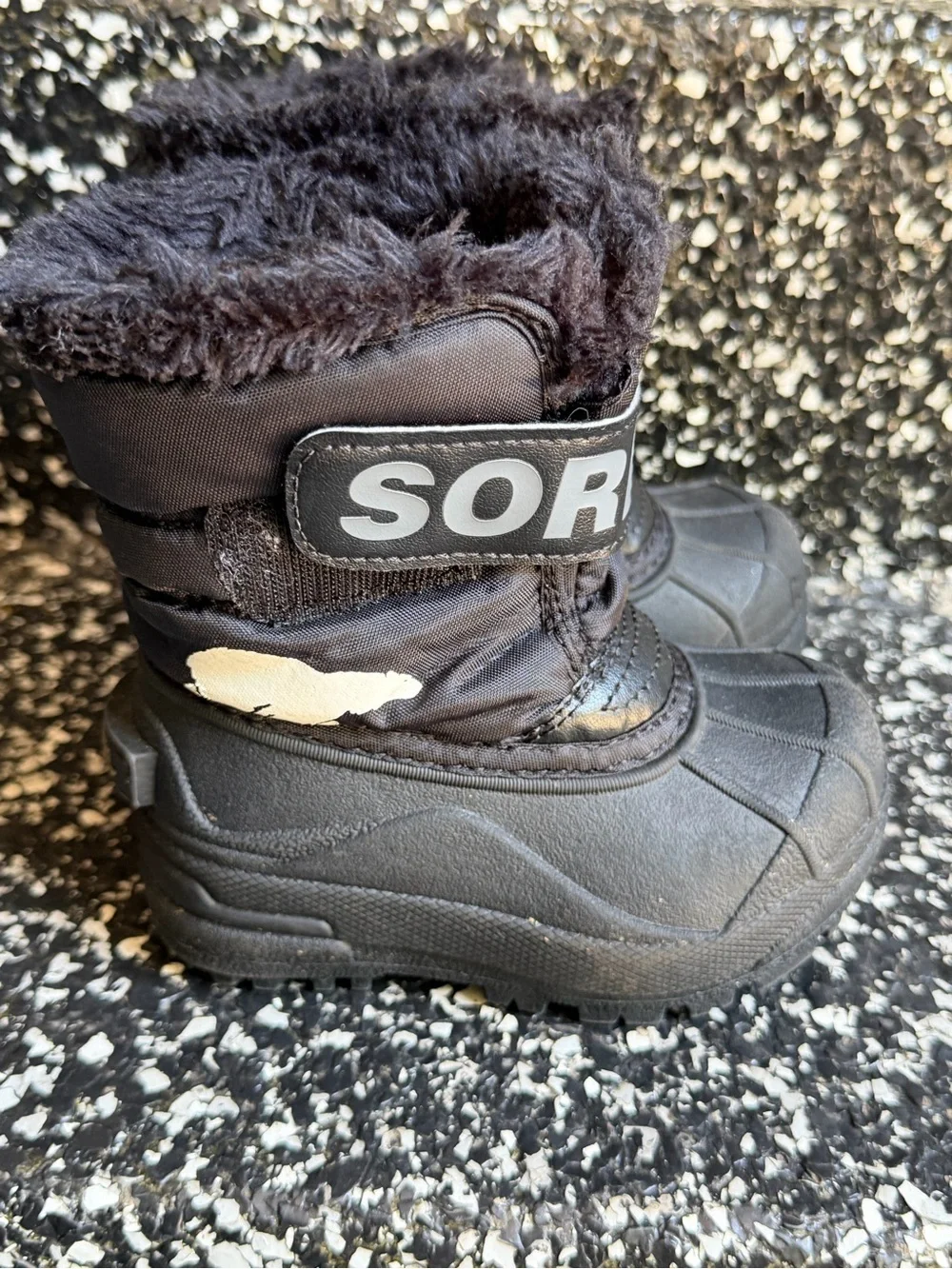 EUC Sorel Snow Commander Boots Size 7. Black